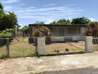 Foreclosed Home - Urb Tropical Beach F73, 00718