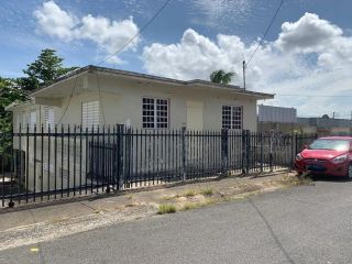 Foreclosed Home - Los Flamboyanes 227 Calle 5, 00754