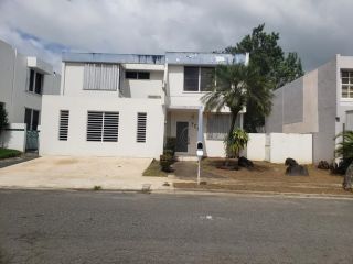 Foreclosed Home - Urb Parque Del Rio Vial Del Rio Pe9, 00976