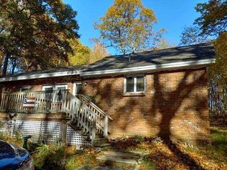 Foreclosed Home - 427 BELCHERTOWN RD, 01082