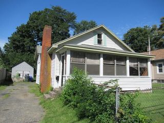 Foreclosed Home - 106 BARBER ST, 01109