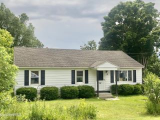Foreclosed Home - 70 MAPLE ST, 01247
