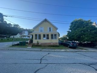 Foreclosed Home - 32 VERNON ST, 01420