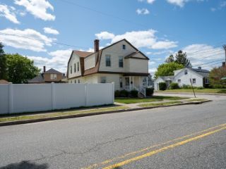 Foreclosed Home - 460 BURNCOAT ST, 01606