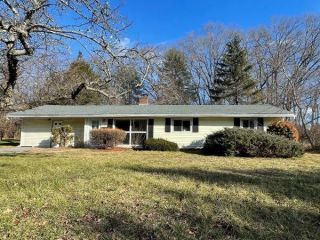 Foreclosed Home - 7 EDITH RD, 01701