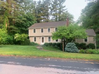 Foreclosed Home - 8 SURREY LN, 01983