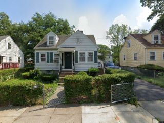 Foreclosed Home - 30 PINEWOOD ST, 02136
