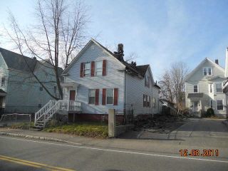Foreclosed Home - 136 N WARREN AVE, 02301