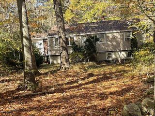Foreclosed Home - 28 LAKESIDE AVE, 02347