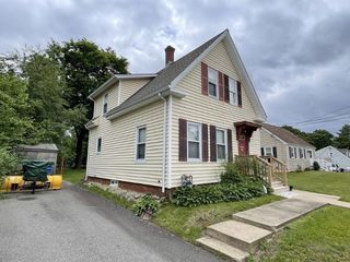 Foreclosed Home - 28 STAR ST, 02382