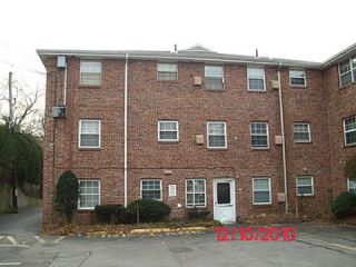 Foreclosed Home - 9 COLONIAL VILLAGE DR APT 8, 02474