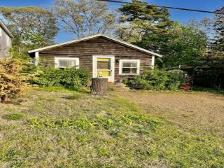 Foreclosed Home - 14 PACIFIC AVE, 02557