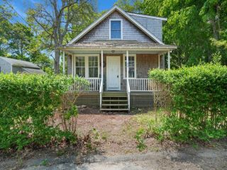Foreclosed Home - 26 MIDLAND AVE, 02568