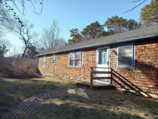 Foreclosed Home - 61 BETTYS POND RD, 02601