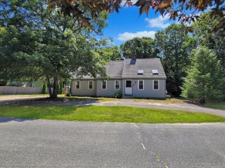 Foreclosed Home - 41 WAYLAND RD, 02601