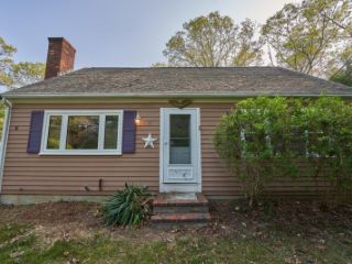 Foreclosed Home - 11 GUILD RD, 02644