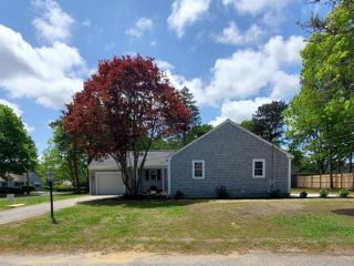 Foreclosed Home - 168 CAPTAIN NICKERSON RD, 02664