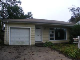 Foreclosed Home - 44 LYNNWOOD ST, 02747