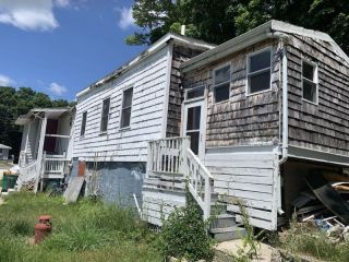 Foreclosed Home - 72 HAWTHORNE ST, 02760