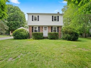 Foreclosed Home - 10 COLONIAL RD, 02771