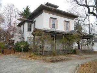 Foreclosed Home - 391 SOMERSET AVE, 02780