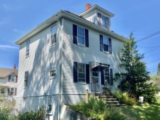 Foreclosed Home - 52 RAILROAD AVE, 02780