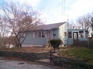 Foreclosed Home - 5 HILLTOP AVE, 02816
