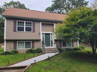 Foreclosed Home - 89 COLVINTOWN RD, 02816