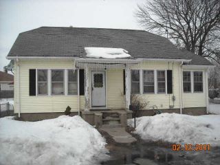 Foreclosed Home - 20 PRINCETON AVE, 02860