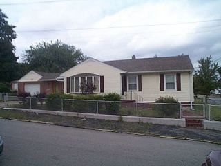 Foreclosed Home - 3 NORMAN AVE, 02860