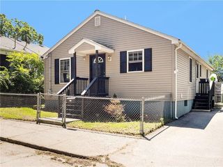 Foreclosed Home - 64 PRIVET ST, 02860
