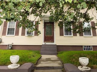Foreclosed Home - 55 BREWSTER ST, 02860