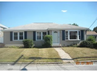 Foreclosed Home - 8 LENOX ST, 02864