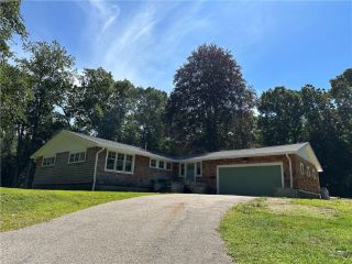 Foreclosed Home - 74 PARKWOOD DR, 02881