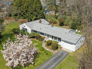 Foreclosed Home - 19 CASTLE RD, 02882