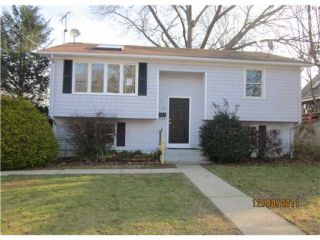 Foreclosed Home - 98 TENNYSON RD, 02888