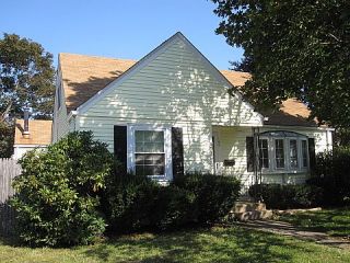 Foreclosed Home - 185 HOXSIE AVE, 02889
