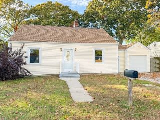 Foreclosed Home - 145 CANFIELD AVE, 02889