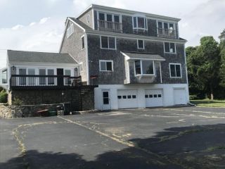 Foreclosed Home - 121 SHORE RD, 02891