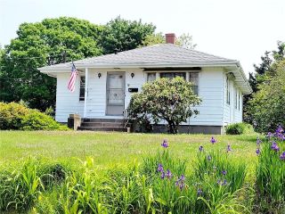 Foreclosed Home - 15 BELLEVUE AVE, 02891