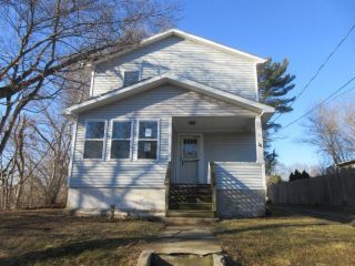 Foreclosed Home - 43 Bow St, 02905