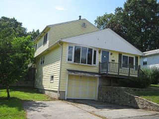 Foreclosed Home - 58 BROOKSIDE AVE, 02911