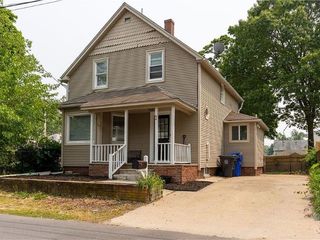 Foreclosed Home - 44 OAK AVE, 02915