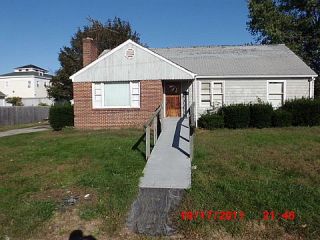 Foreclosed Home - 10 OAKLAND AVE, 02919