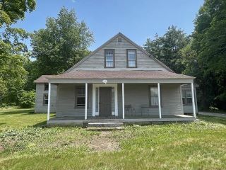 Foreclosed Home - 16 NATICOOK RD, 03054