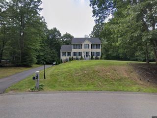 Foreclosed Home - 32 GREENHAVEN RD, 03079