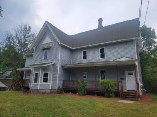 Foreclosed Home - 90 PLEASANT ST, 03235