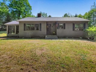 Foreclosed Home - 81 BARDEN HILL RD, 03244