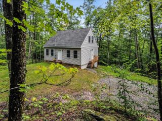 Foreclosed Home - 800 BEAN HILL RD, 03276