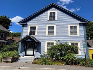 Foreclosed Home - 26 ESSEX ST, 03301